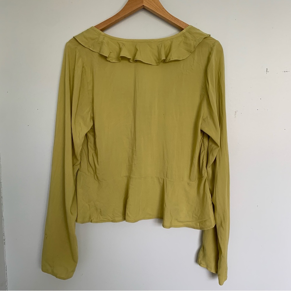 AMERICAN EAGLE RUFFLED WRAP TOP NWT - Picture 7 of 9